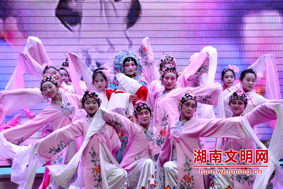 长沙“小戏骨”挑大梁 让优秀传统文化“活”起来